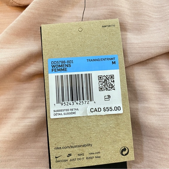 NWT! Nike Yoga T-shirt, size Medium - Picture 4 of 17